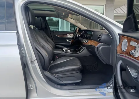 2017 Mercedes-Benz E 300 из США, поврежденный, VIN WDDZF4JB3HA096747